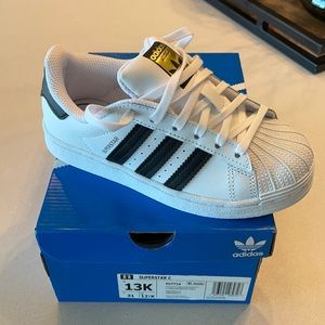 Brand New SupperStar C white with Black
